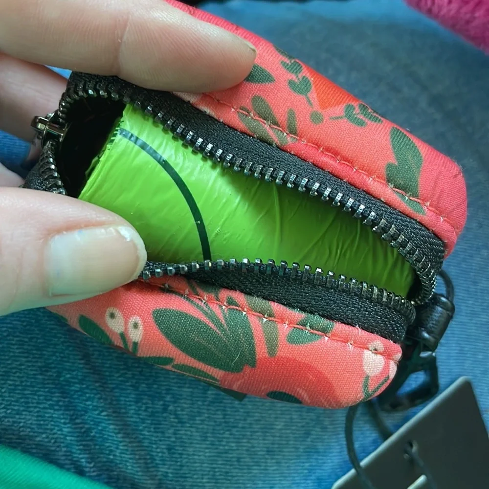 Dog poop 💩 bag holder